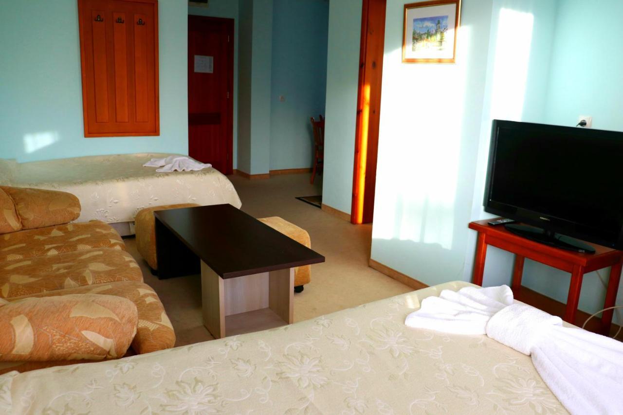 Family Hotel Nadine Bansko Bagian luar foto