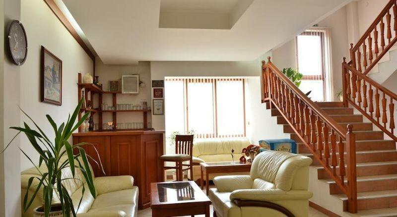 Family Hotel Nadine Bansko Bagian luar foto