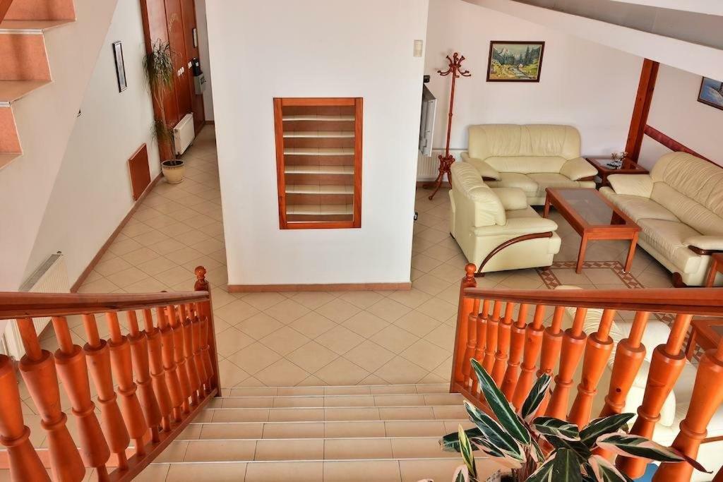 Family Hotel Nadine Bansko Bagian luar foto